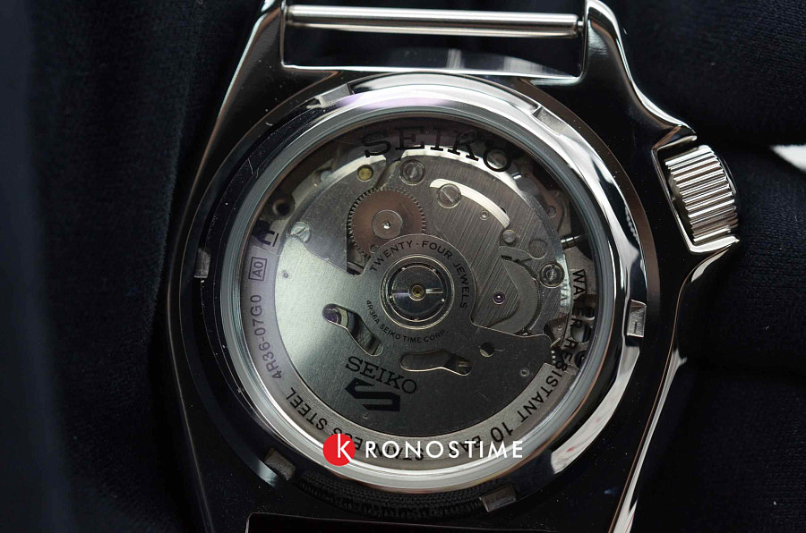 Часы Seiko Prospex SNJ028P1 — кварцевые, Япония, мужские