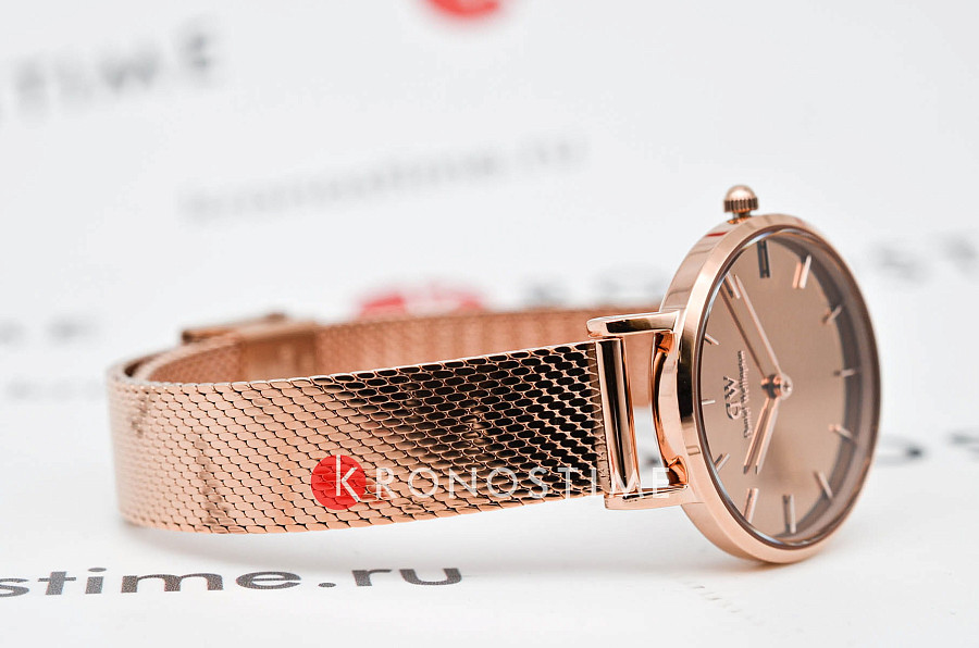Часы Daniel Wellington Petite Reflection Rose Gold DW00100795 — металл сталь, Швеция