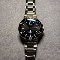Фото покупателя: Швейцарские механические часы Oris Aquis Date 01 733 7789 4154-07 8 23 04PEB