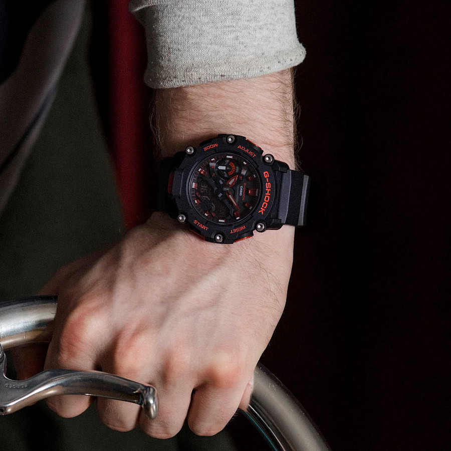 Часы Casio G-Shock GA-2200BNR-1A — электронные, карбон