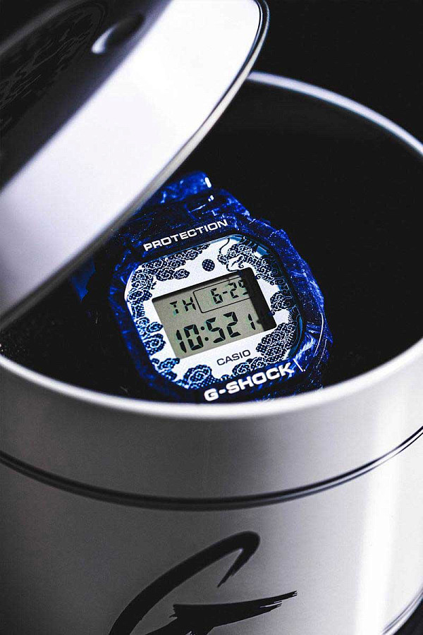 Часы Casio G-Shock DW-5600BWP-2 — Япония, электронные