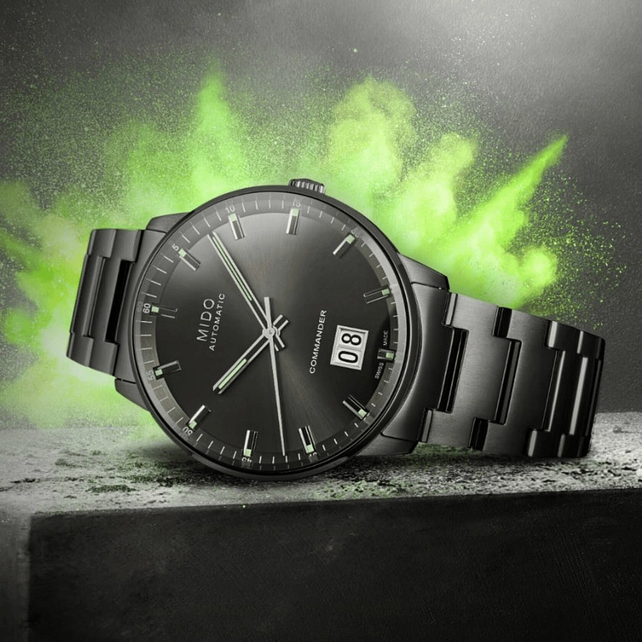 Часы Mido Commander Big Date M021.626.33.061.00 — мужские, нержавеющая сталь