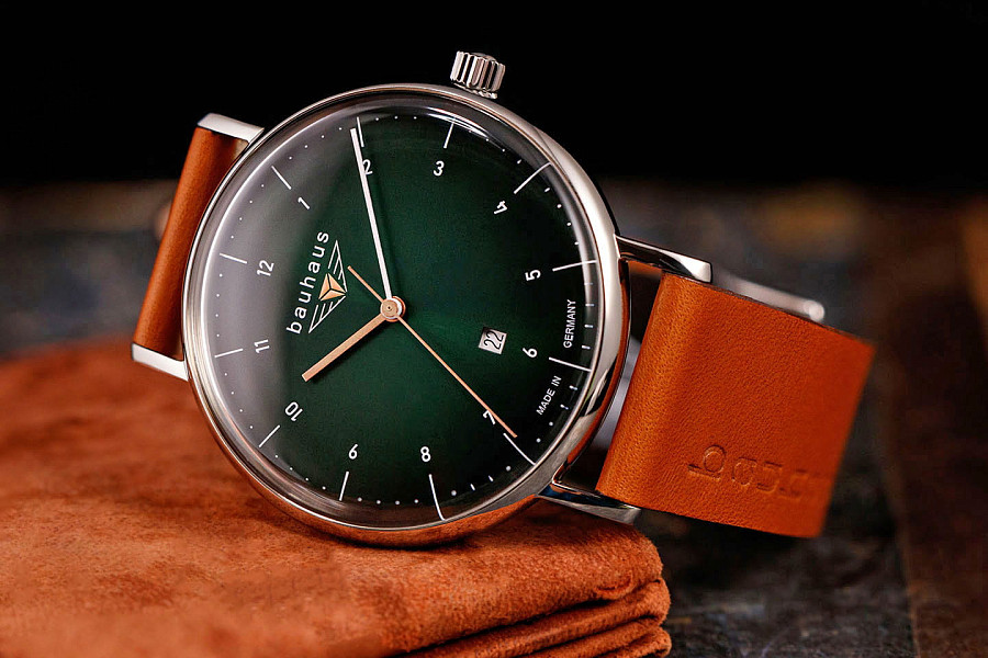 Часы Bauhaus Classic 21404 — сталь металл, Германия