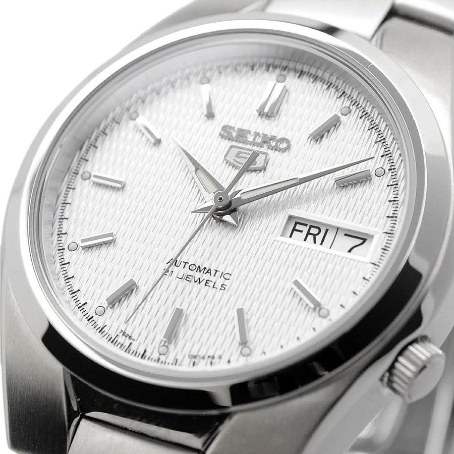 Часы Seiko 5 SNK601K1 — механические, металл сталь