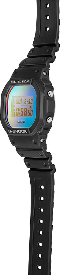 Часы Casio G-Shock DW-5600SR-1 — мужские, пластик