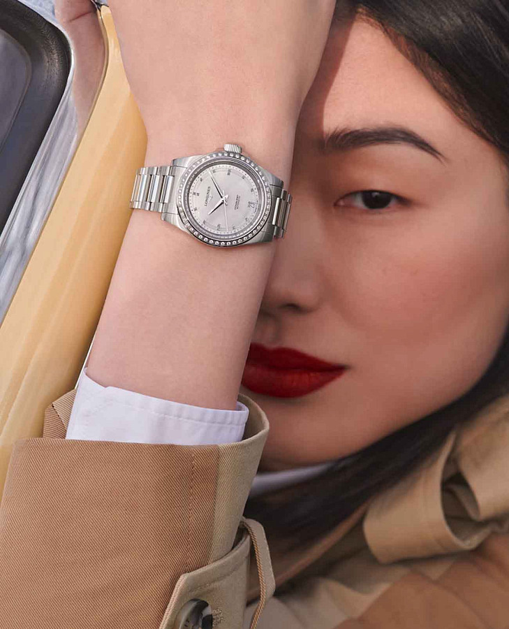 Часы Longines Conquest L3.430.0.87.6 — женские, нержавеющая сталь