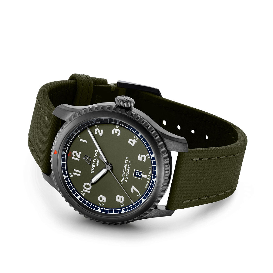 Часы Breitling Aviator 8 Automatic 41 Black Steel Curtiss Warhawk M173152A1L1X1 — металл сталь, Швейцария