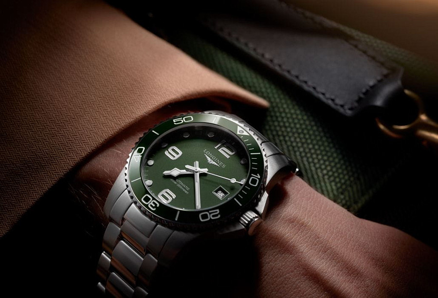 Часы Longines HydroConquest L3.782.4.06.6 — зеленый, механические