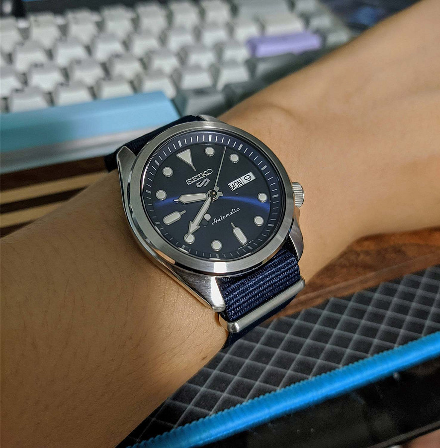 Часы Seiko 5 Sports SRPE63K1 — механические, сталь металл