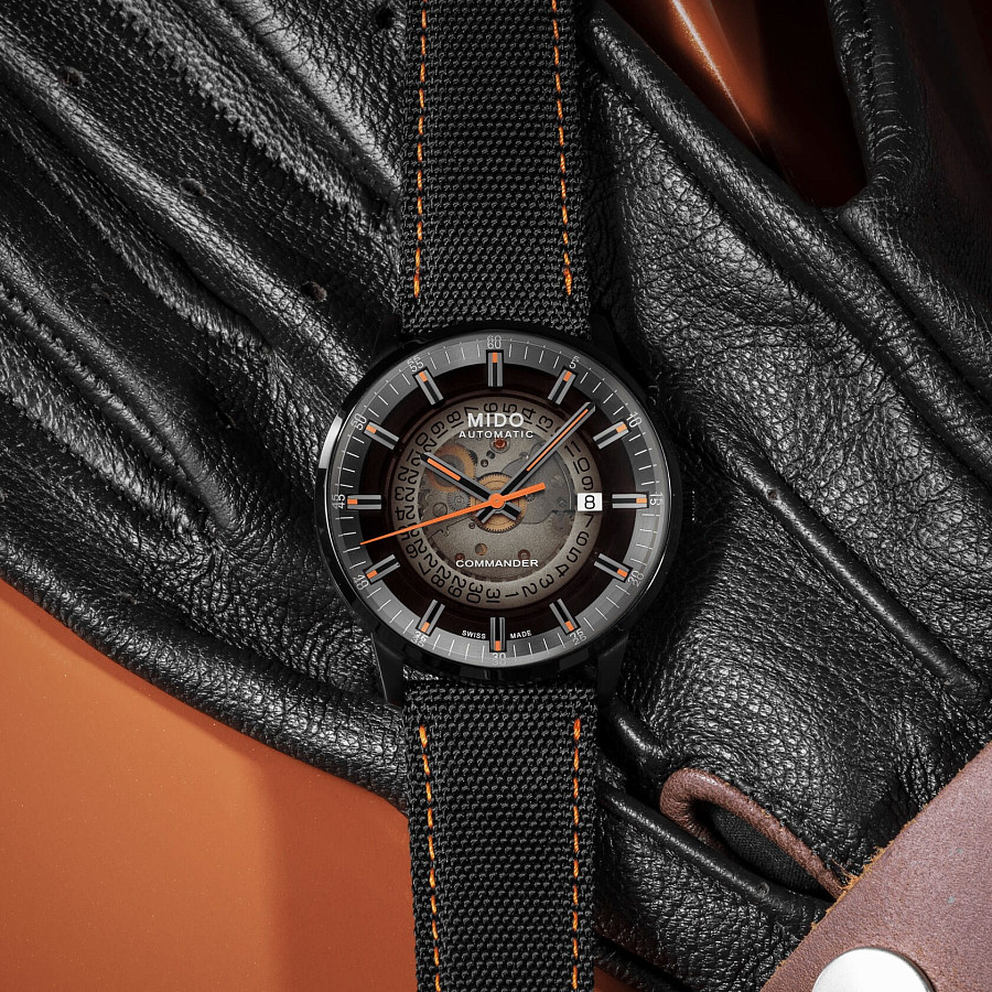 Часы Mido Commander Gradient M021.407.37.411.00 — Швейцария, механические