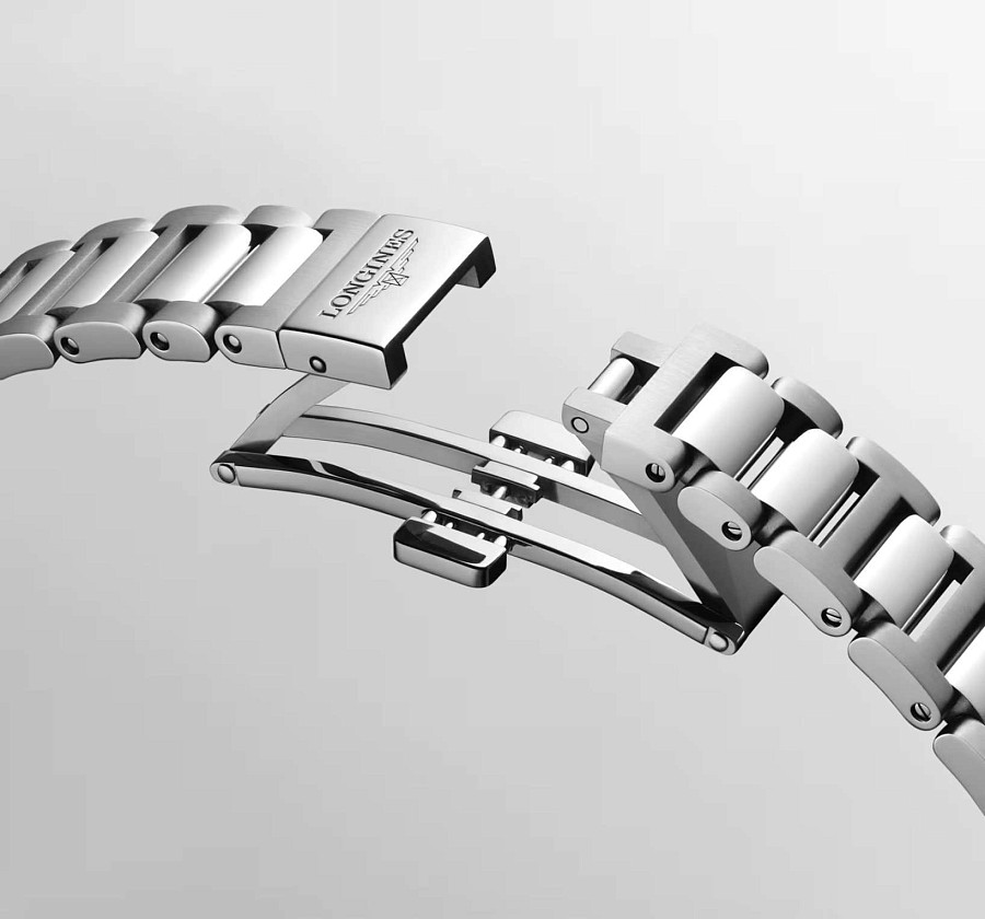 Часы Longines Conquest L3.320.4.97.6 — Швейцария, механические