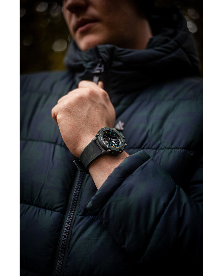 Часы Casio G-Shock GA-2200MFR-3A — артикул GA-2200MFR-3AER