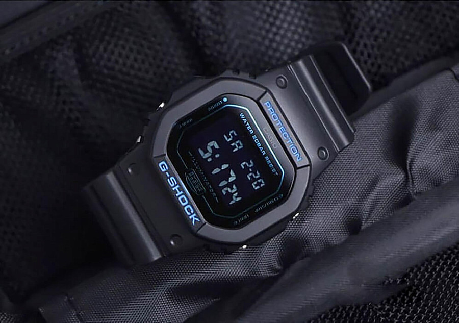 Часы Casio G-Shock DW-5600BBM-1 — пластик, пластик