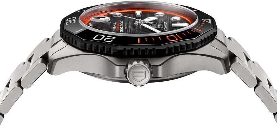 Часы TAG Heuer Aquaracer Professional 500 Date WBP5183.BF0010 — титан металл, Швейцария