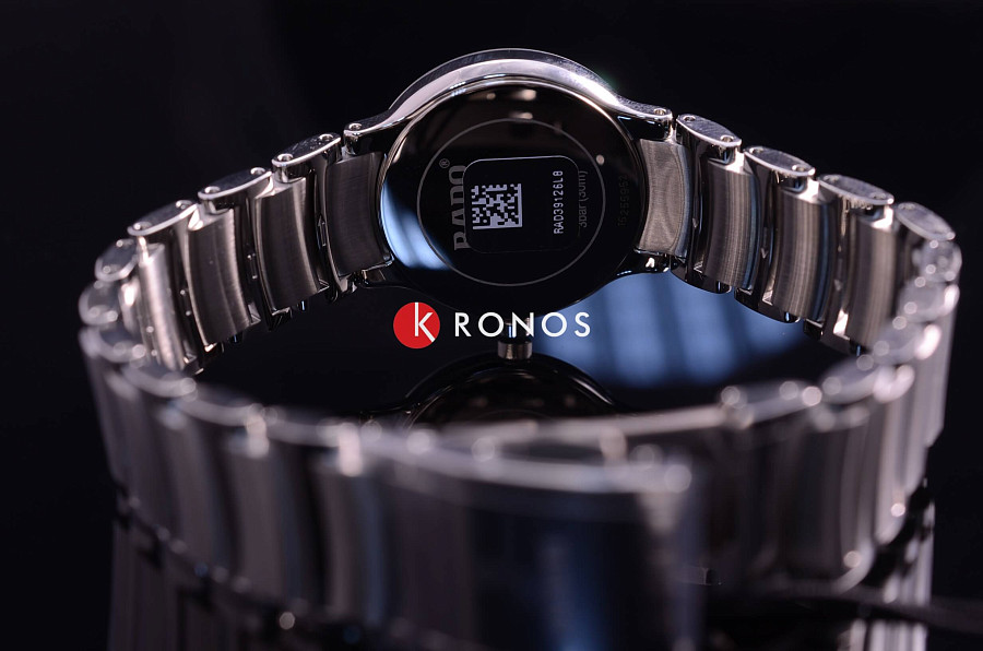 Часы Rado Centrix R30928153 — Швейцария, кварцевые