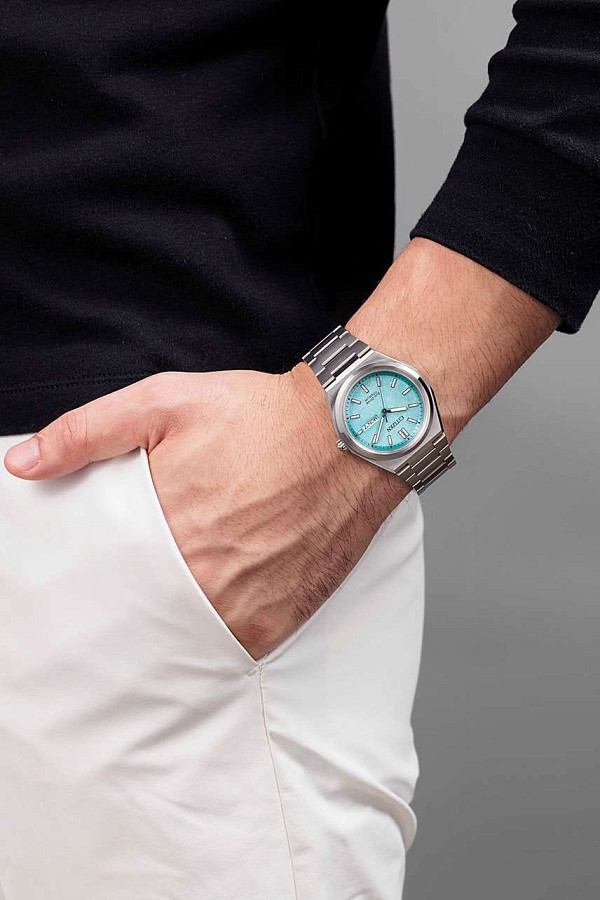 Часы Citizen Eco-Drive AW0130-85M — Япония, кварцевые