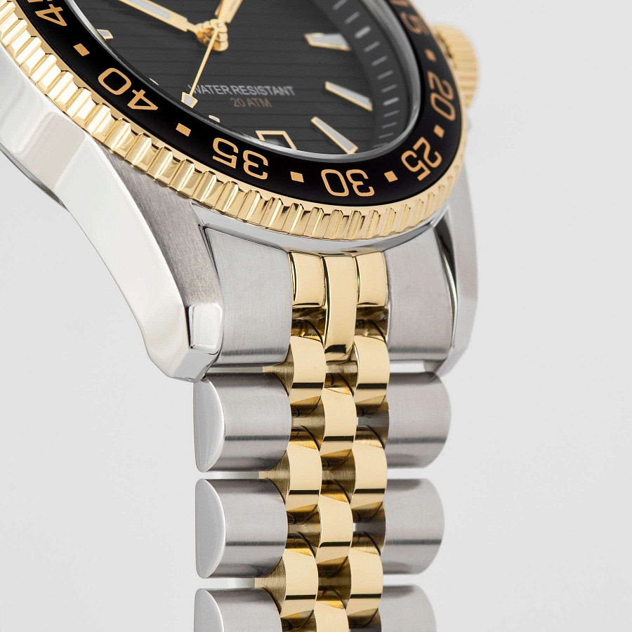 Часы Jacques Lemans Liverpool Diver 1-2205N — черный, металл сталь