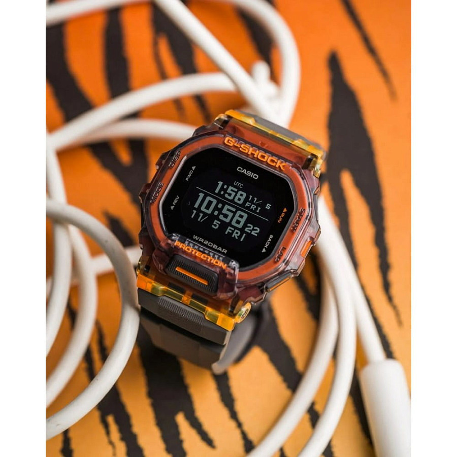 Часы Casio G-Shock GBD-200SM-1A5DR (GBD-200SM-1A5) — пластик, мужские