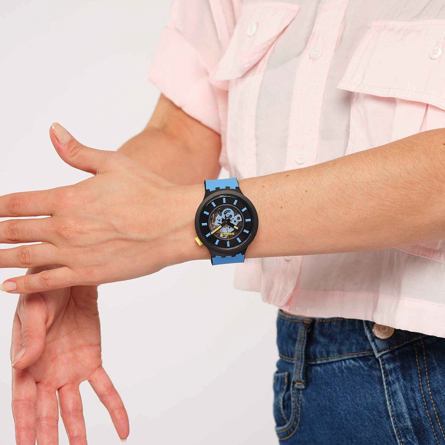 Часы Swatch Big Bold Bioceramic Lacquered SB03B108 — мужские, силикон
