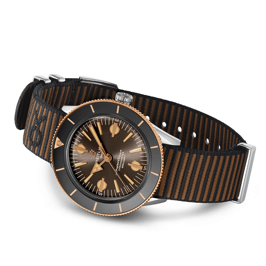 Часы Breitling Superocean Heritage '57 Outerknown Limited Edition U103701A1Q1W1 — золото металл сталь, Швейцария