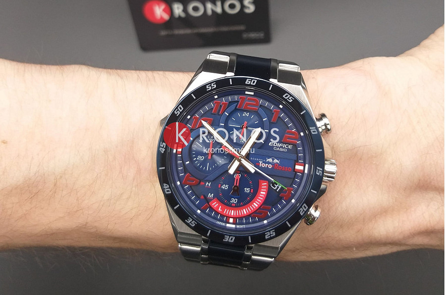 Часы Casio Edifice EQS-920TR-2A — мужские, нержавеющая сталь