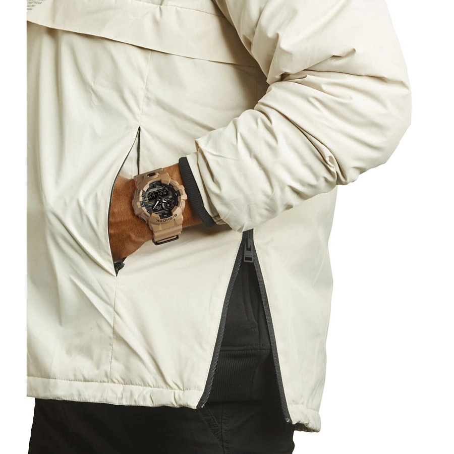 Часы Casio G-Shock GA-700CA-5A — электронные, пластик