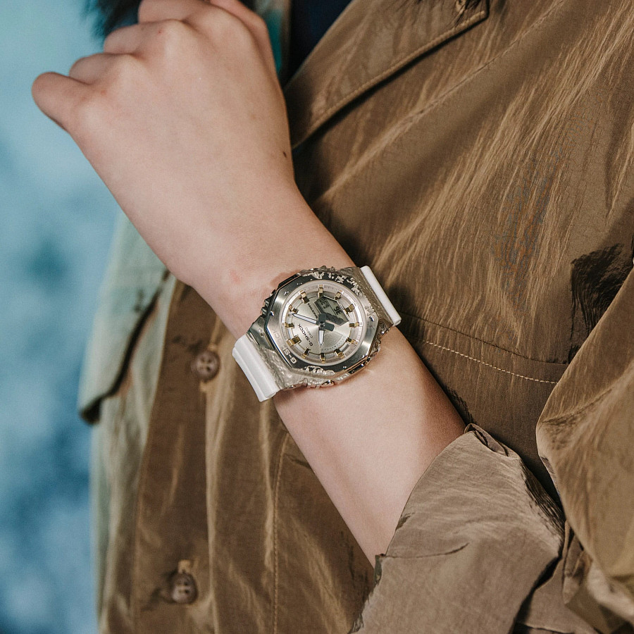 Часы Casio G-Shock GM-S2140GEM-9ADR (GM-S2140GEM-9A) — электронные, сталь металл пластик