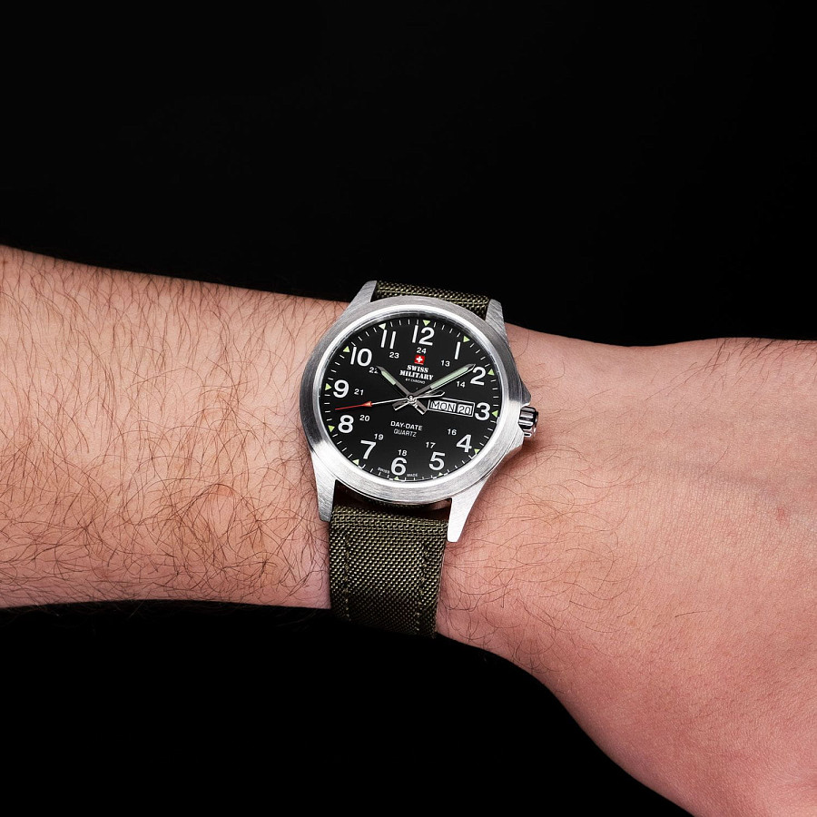 Часы Swiss Military by Chrono Day Date SMP36040.05 — артикул SMP36040.05, мужские