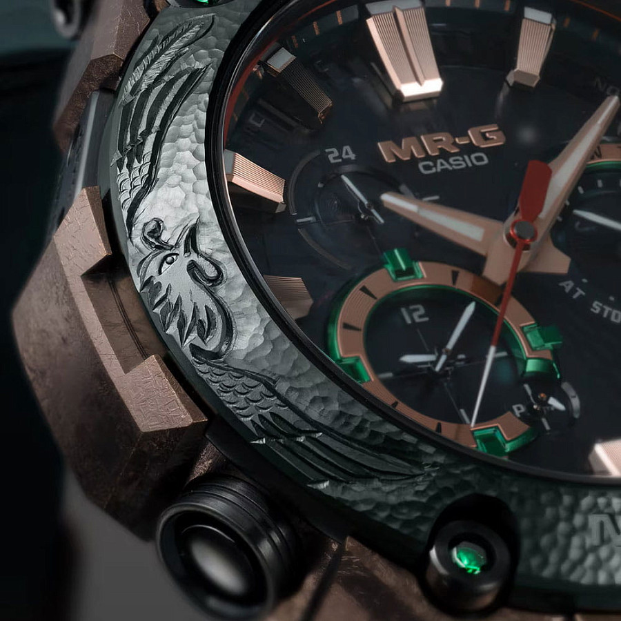 Часы Casio G-Shock MRG-B2000KT-3A — кварцевые, титан