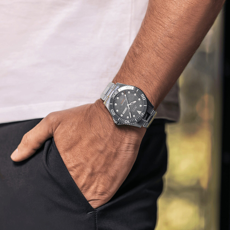 Часы Mido Ocean Star 200c M042.430.11.081.00 — Швейцария, механические