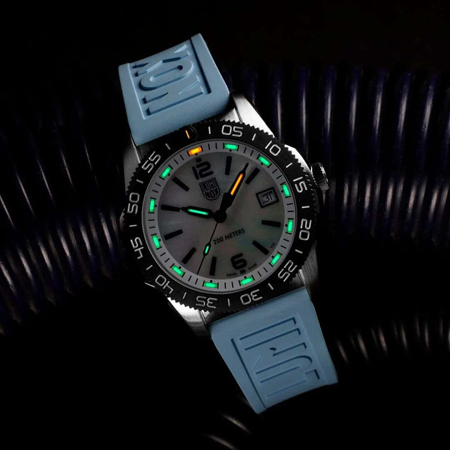 Часы Luminox Pacific Diver XS.3124M — перламутровый, металл сталь
