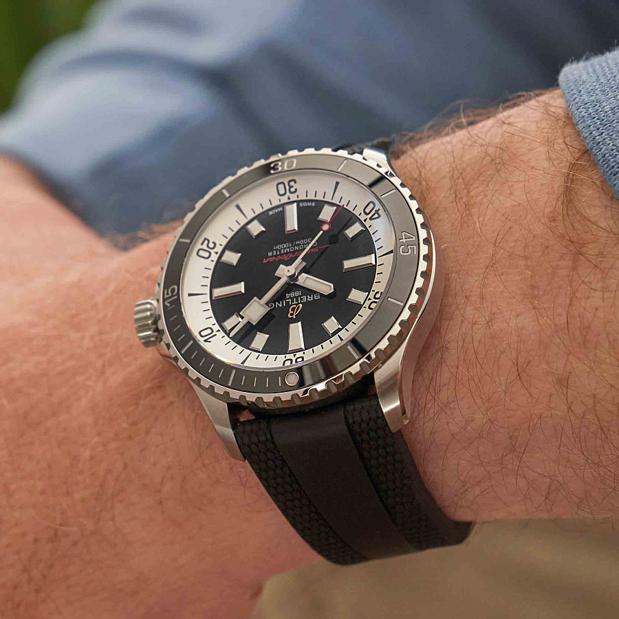 Часы Breitling Superocean Automatic 42 A17375211B1S1 — каучук, мужские