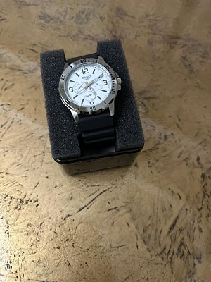 Фото покупателя: Японские наручные часы Casio Collection MTP-VD300-7BUDF (MTP-VD300-7B)