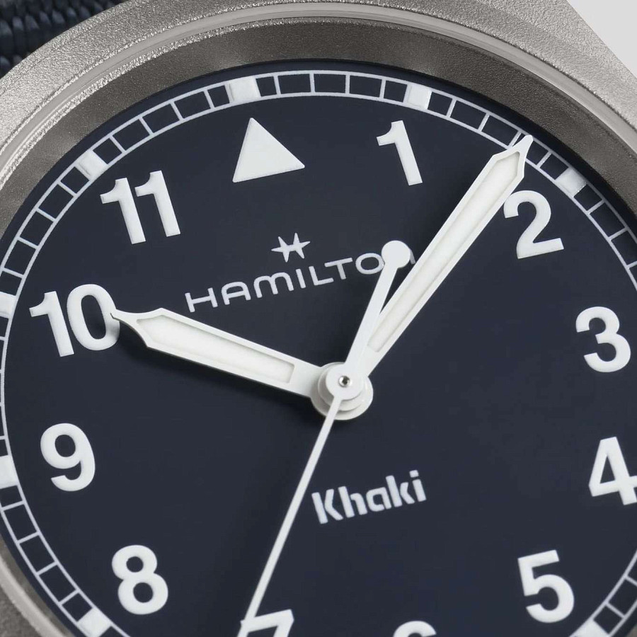 Часы Hamilton Khaki Field Quartz 33mm H69301940 — артикул H69301940