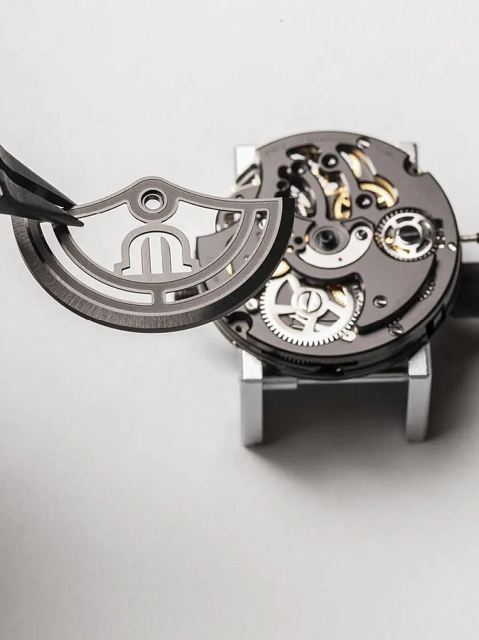 Часы Maurice Lacroix Aikon Master Grand Date Black AI6118-DLB0B-330-2 — металл сталь, Швейцария