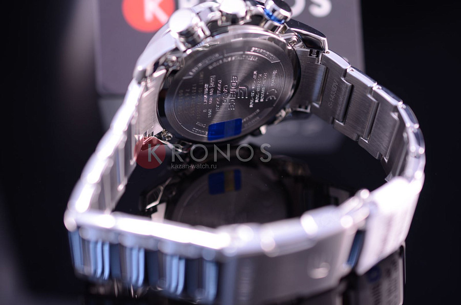 Часы Casio Edifice EQB-800D-1A — нержавеющая сталь, мужские