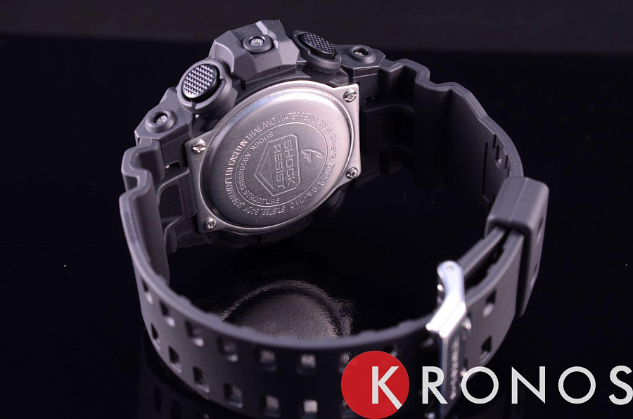 Часы Casio G-Shock GA-710-1A2 — артикул GA-710-1A2
