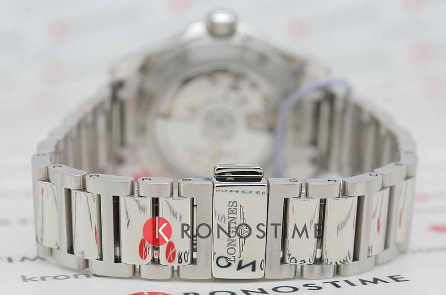 Часы Longines Conquest L3.430.4.92.6 — Швейцария, механические