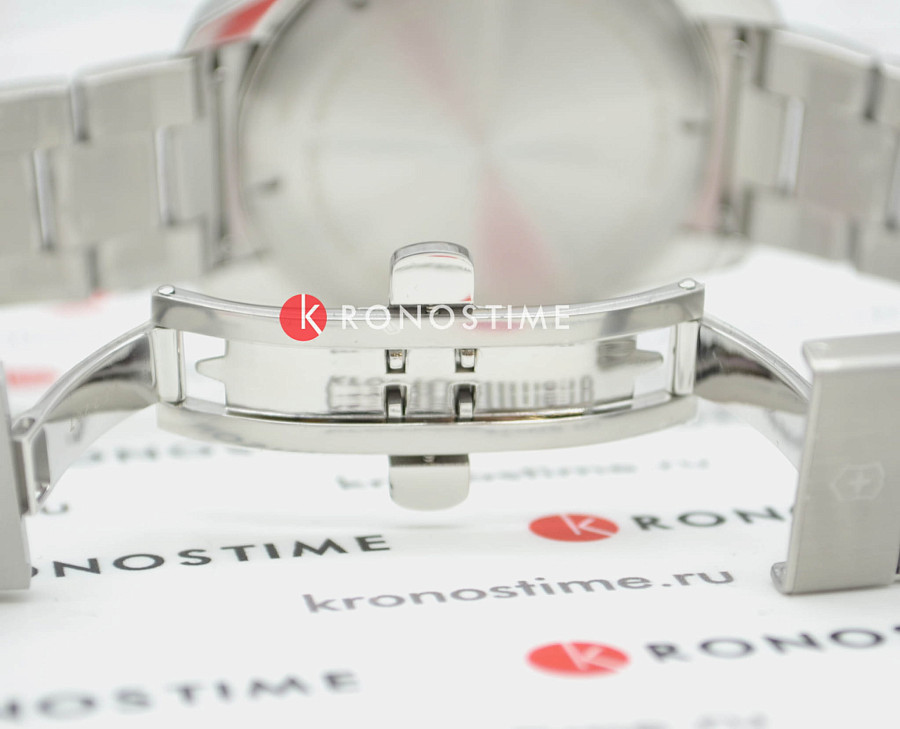 Часы Victorinox Fieldforce Chronograph 241901 — кварцевые, Швейцария, мужские