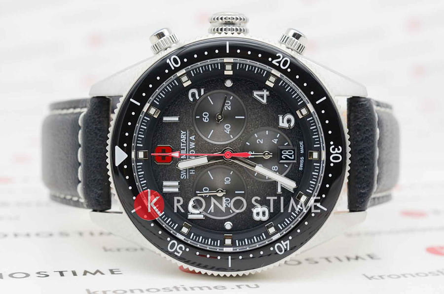 Часы Swiss Military Hanowa Greyhound Chrono SMWGC0003801 — кварцевые, металл сталь