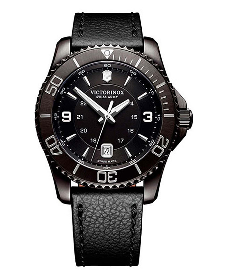 Часы Victorinox Maverick 241787 — мужские, черный