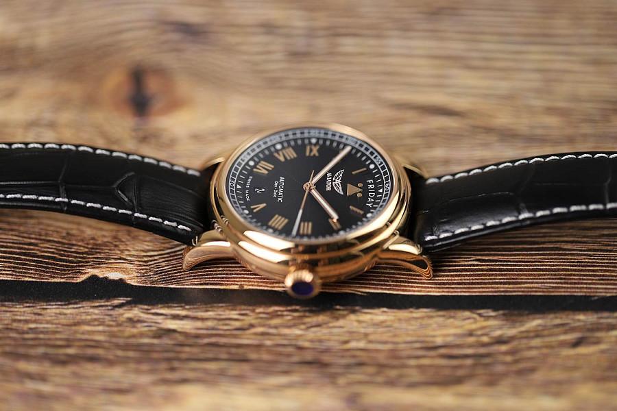 Часы Aviator Douglas Day-Date V.3.35.2.275.4 — артикул V.3.35.2.275.4
