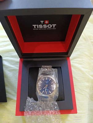 Фото покупателя: Швейцарские титановые наручные часы Tissot Gentleman Titanium T127.410.44.041.00