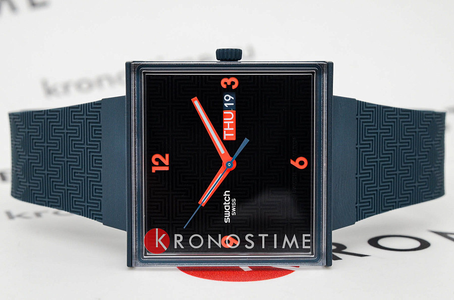Часы Swatch Squared Off SO34M701 — кварцевые, биокерамика
