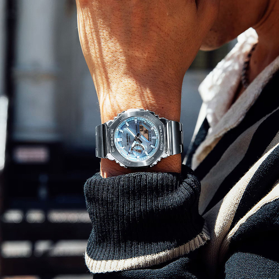 Часы Casio G-Shock GM-2110D-2A — нержавеющая сталь, мужские