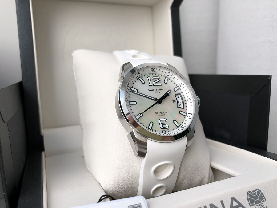Часы Certina DS Rookie C016.410.17.117.00 — перламутровый, металл сталь