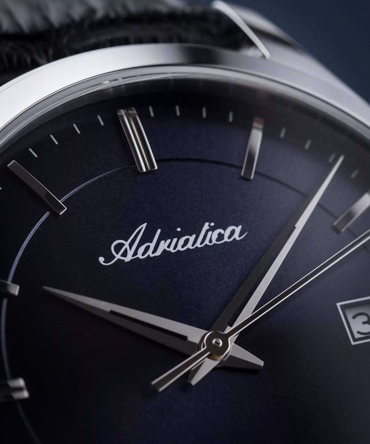 Часы Adriatica Classic A1295.5215Q — кожаный, мужские