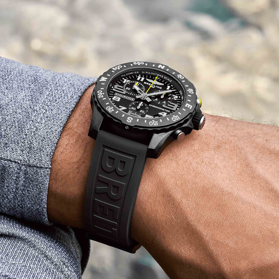 Часы Breitling Endurance Pro X82310E51B1S1 — пластик, Швейцария