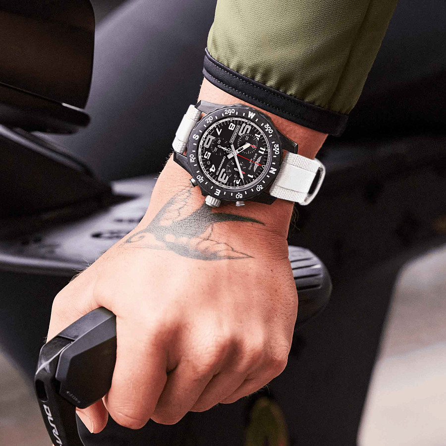 Часы Breitling Endurance Pro 44 X82310A71B1S2 — каучук, мужские
