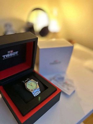 Фото покупателя: Швейцарские наручные часы Tissot PRX 35 mm T137.210.11.091.00